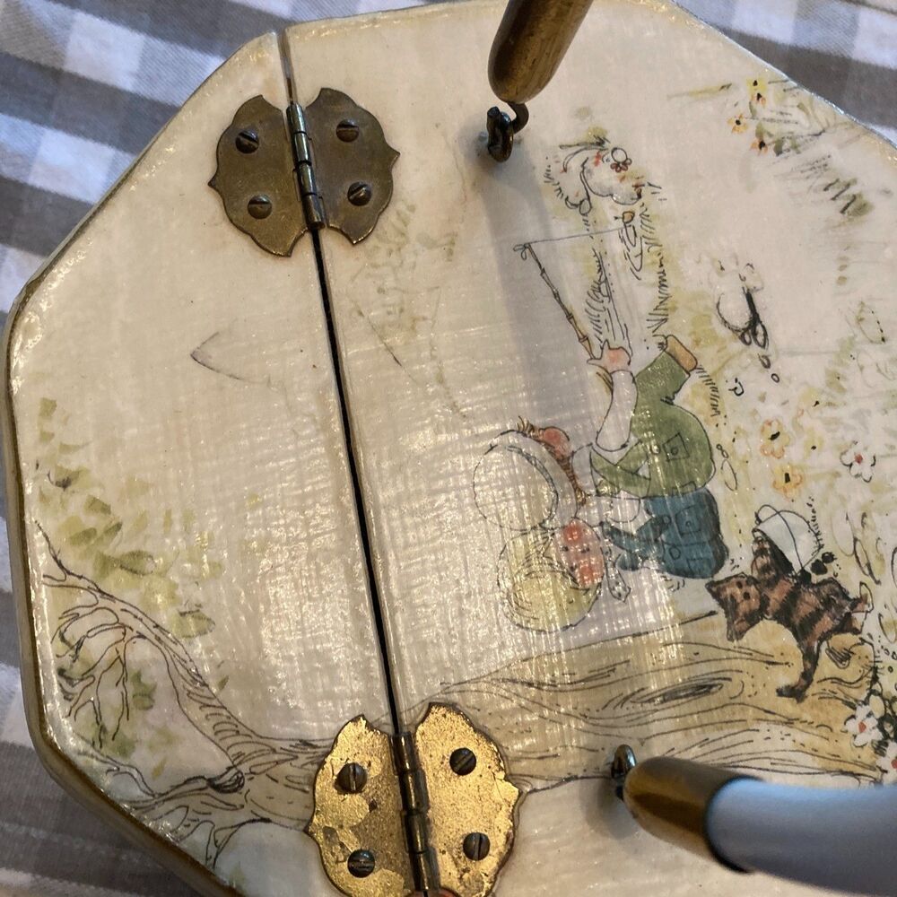 Vtg Judith MerriL Wood Purse Decoupage Children Playing 60's Prothrombin Style - Picture 9 of 12